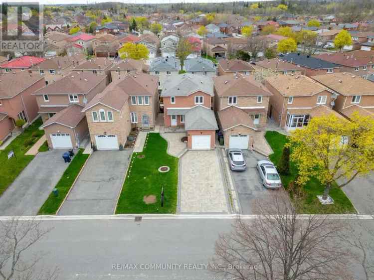 Spacious 3 1 Bedroom Family Home in Desirable Rouge Scarborough