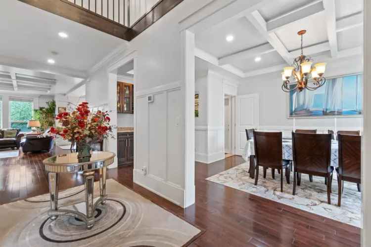6 Bed 5 Bath Family Home with Suite in Sunnyside South Surrey