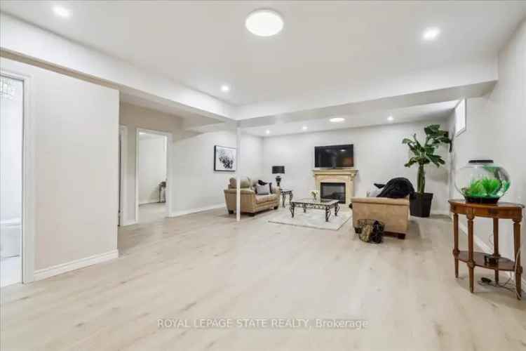 Hamilton All Brick Detached Home 3 2 Bedrooms 4 Bathrooms Finished Basement