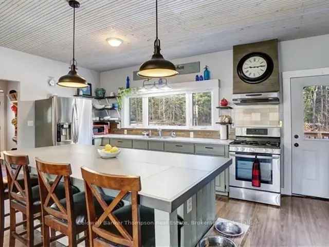 Beautiful Magnetawan River Home Cottage 2 Beds 2 Baths