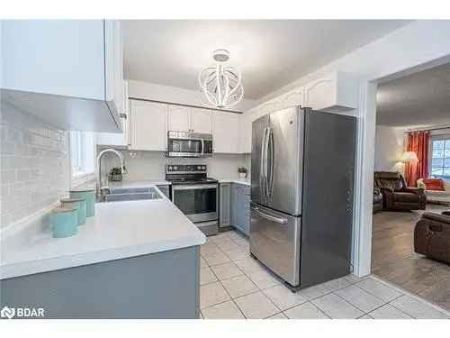 House For Sale In Barrie, Ontario