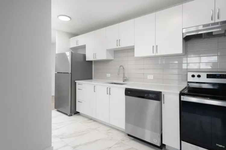 Newly Renovated Apartments in Saint Laurent with Balconies and Amenities