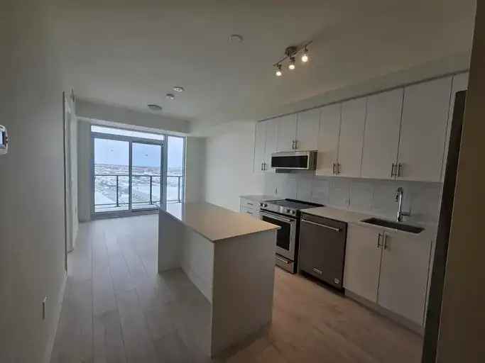 Buy condo in Vaughan with modern features and spacious suites