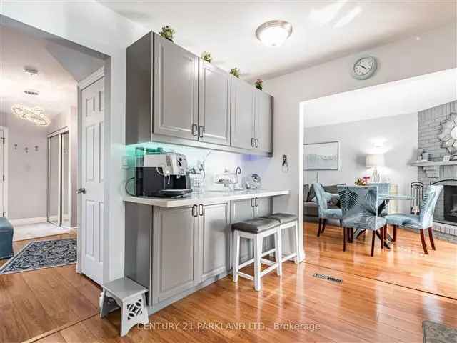 House For Sale in Pickering, Ontario