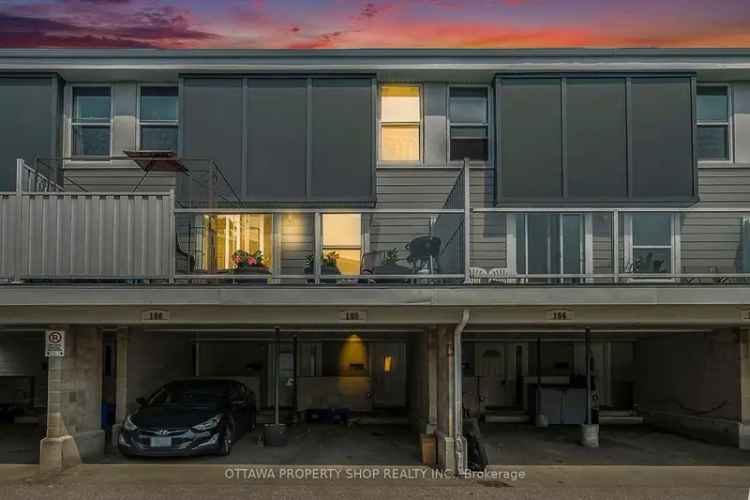 Hunt Club Condo Townhouse 3 Level Spacious Home Private Yard