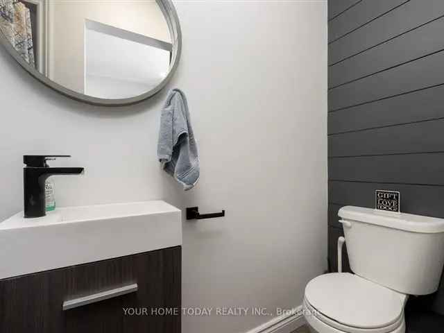 House For Sale in Stratford, Ontario