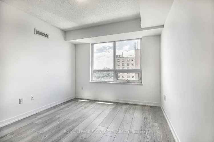 Rent Spacious 1 Bed 1 Bath Apartment in Fast Growing Area