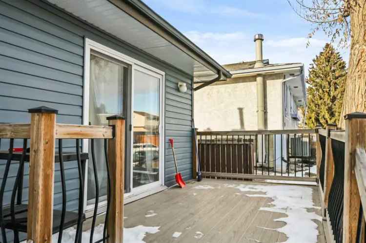 House For Sale in Calgary, Alberta