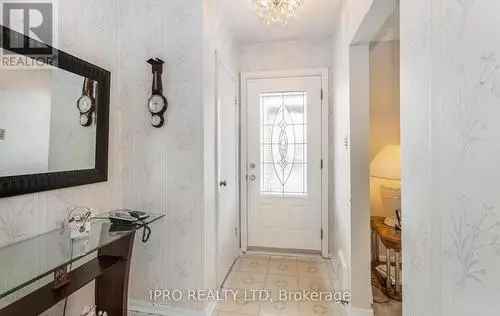 3 Bedroom Detached Home Dorset Park Toronto