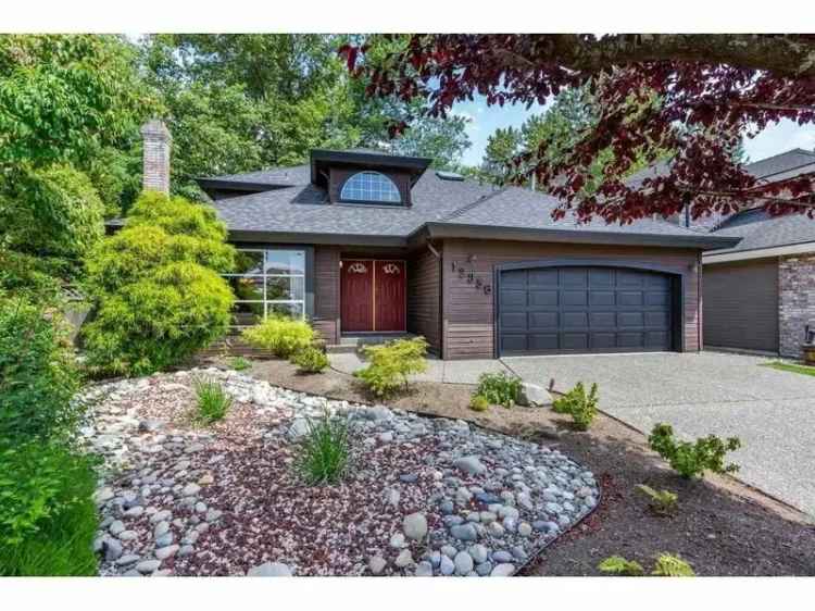 A $1,548,000.00 House/Single Family with 3 bedrooms in Panorama Ridge, Surrey