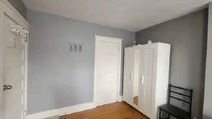 Little Italy Room for Rent