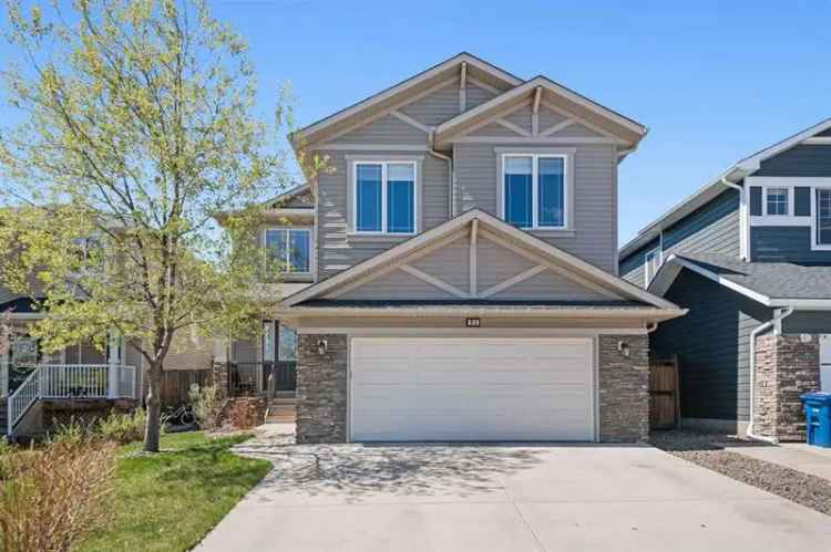 Beautiful 2-Storey Home in Airdrie's Thorburn