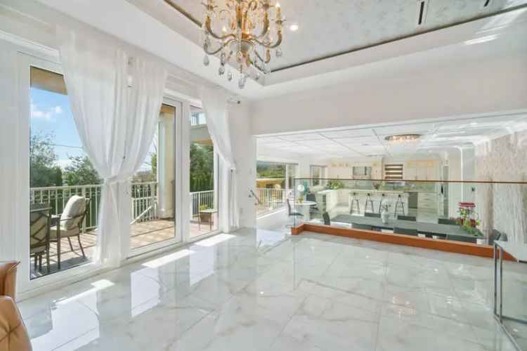 Forest Hills NV House for Sale: Stunning Views, Luxury Finishes