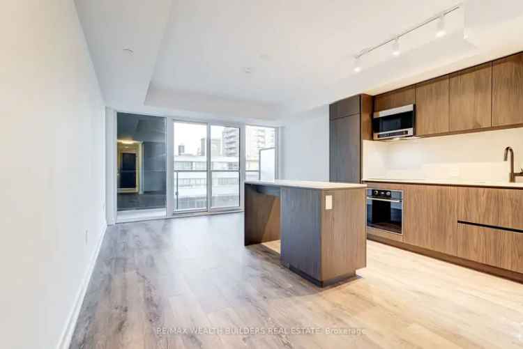 Condo For Rent in Toronto, Ontario