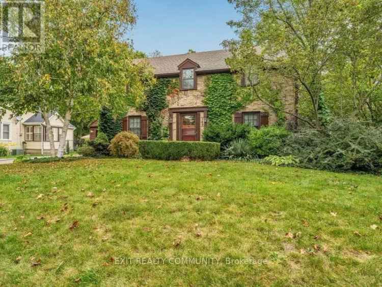 Sarnia Character Home 3 1 Bedrooms 2 Baths Updated