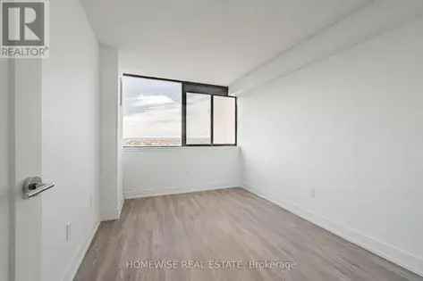 3 rooms apartment of 121 m² in Toronto