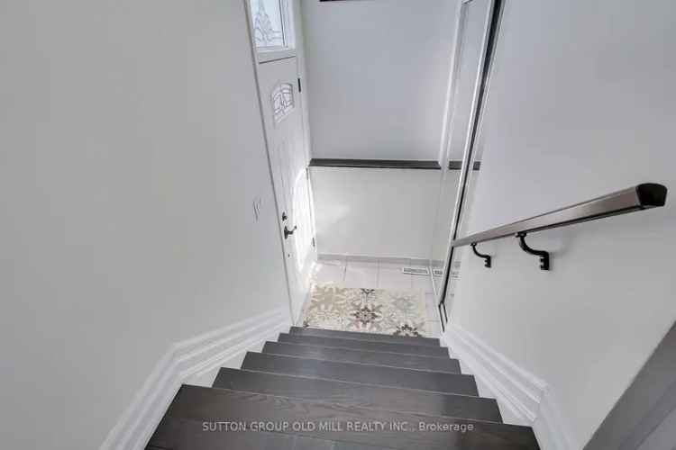 Stunning 4 Bedroom Semi-Detached Home Family Friendly Quiet Street