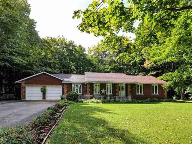 Sauble Beach Bungalow: 3-Bedroom, 3-Bath Family Retreat