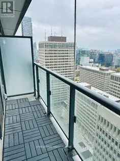 1 room apartment of 523 m² in Toronto