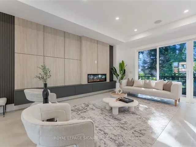 House For Sale in Toronto, Ontario