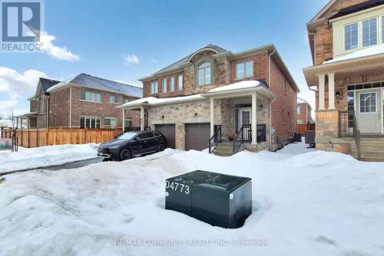 Stunning 3-Bedroom Semi-Detached Home in Mt Albert