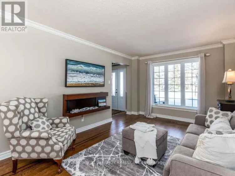 Family Home in Stittsville - Meticulously Maintained and Upgraded