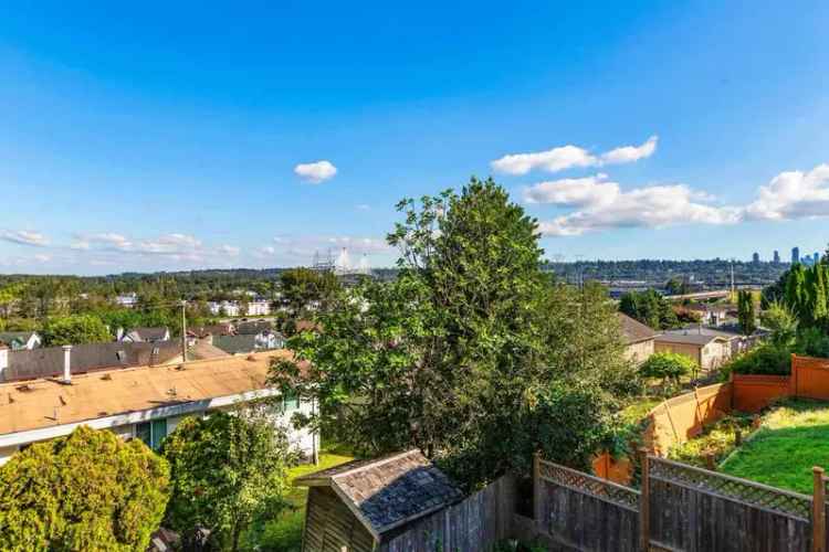 5 Bedroom Home with Mount Baker Views