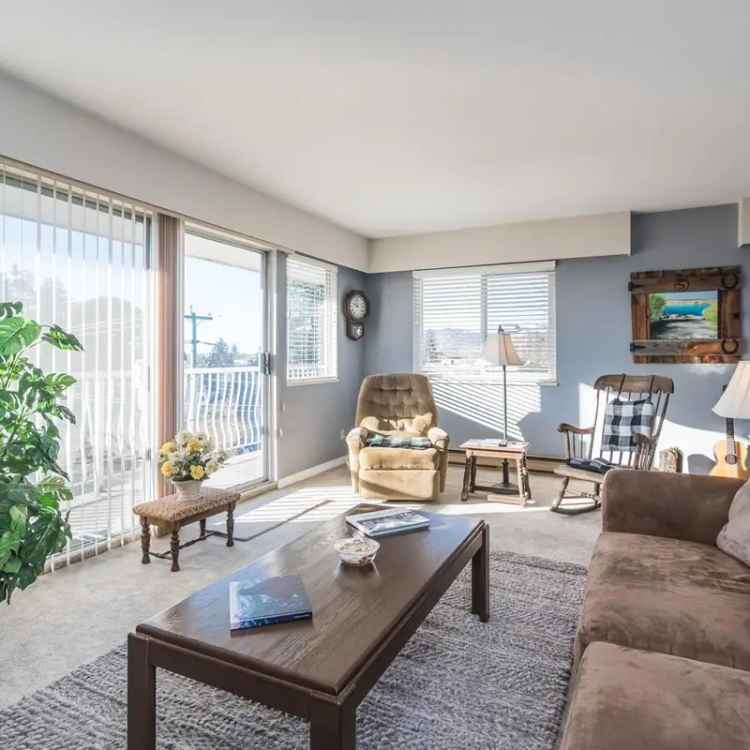 Chilliwack Move-in Ready Apartment with Mountain Views