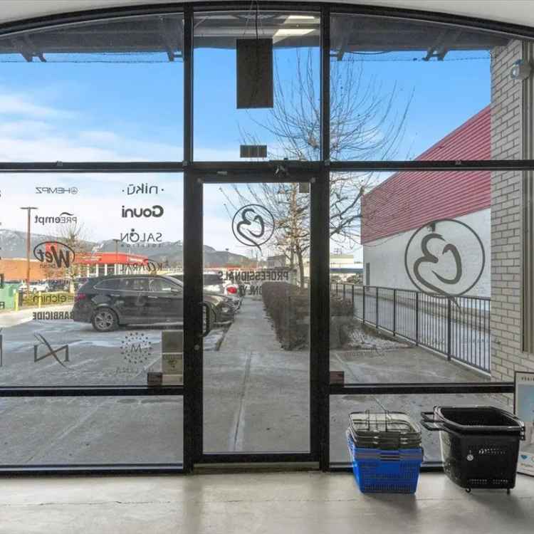 Retail Space for Lease in Chilliwack - 1031 sq ft