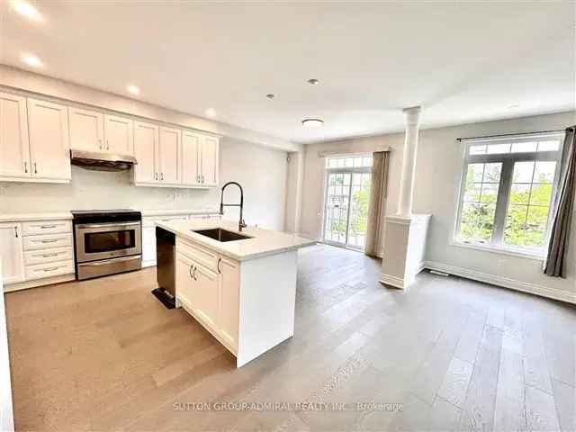 Luxury 4-Bedroom Detached Home in Berczy