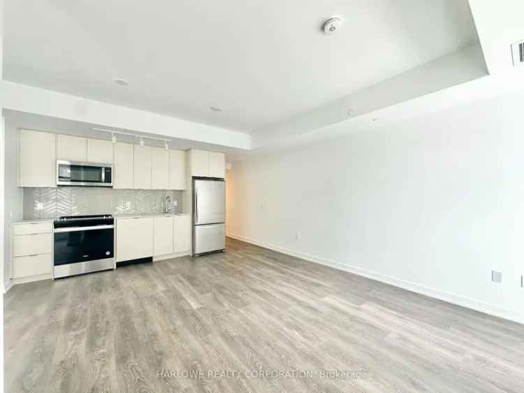 Rent Modern Condo Near Hwy 401 in Whitby with Balcony and Amenities