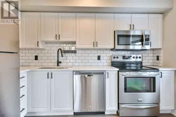3-Bedroom 1.5-Bath Condo Townhouse Near Amenities