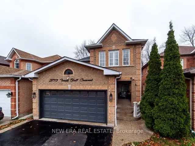 Ravine Lot Home Open Concept Kitchen Hot Tub Sauna In-Law Suite