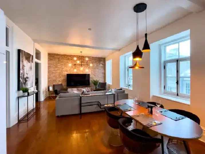 Spacious high-end 2 bd apartment in Old Montreal