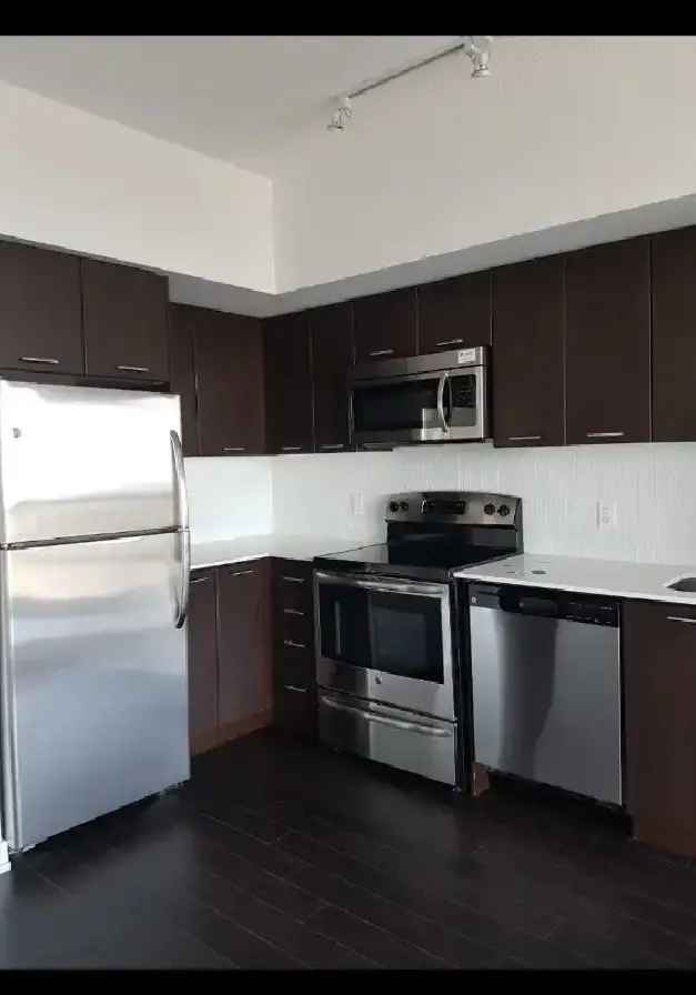 Beautiful 1BR   den Condo - Mimico (Toronto)