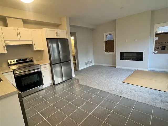 Townhouse For Rent in Niagara Falls, Ontario