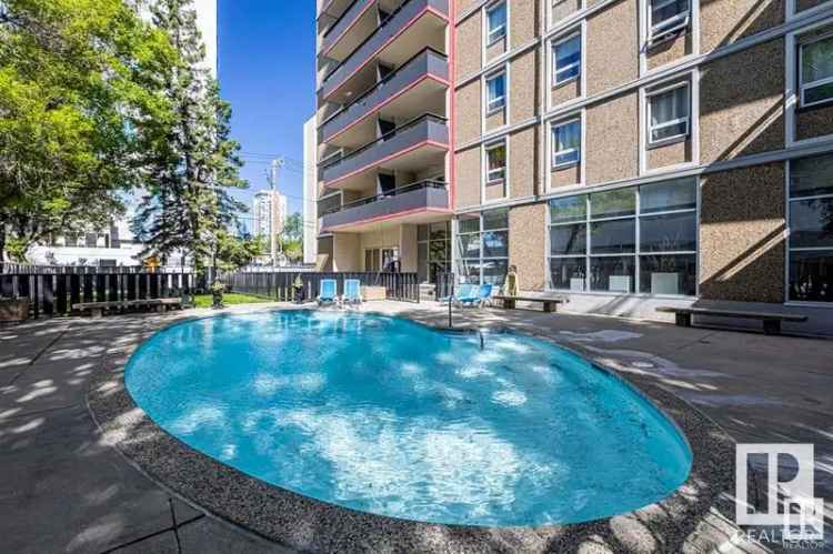 2-Bedroom Corner Unit in Wihkwentwin with City Views