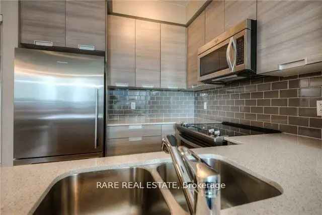 Stylish 1 Bedroom Condo in Crystal Condos with Sunset Views