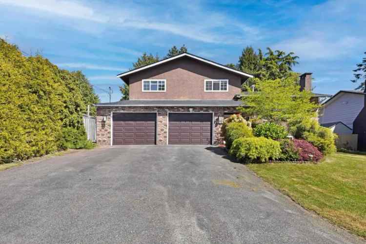 4 Bedroom Home with Private Pool North Delta