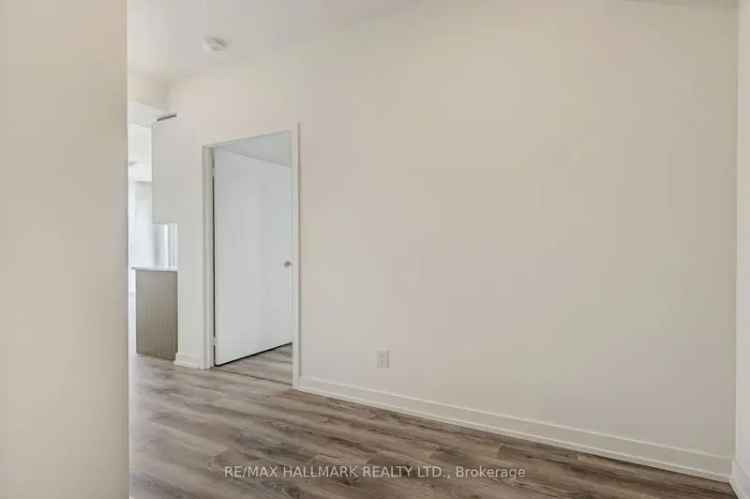 Buy 3 Bedroom Corner Unit Condo in Downtown Toronto with Modern Features