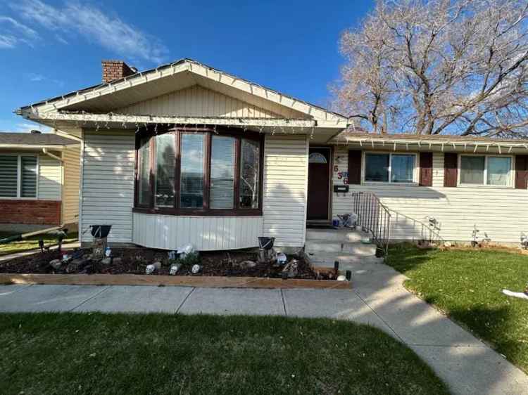 Amazing Cairns Bungalow Near Schools
