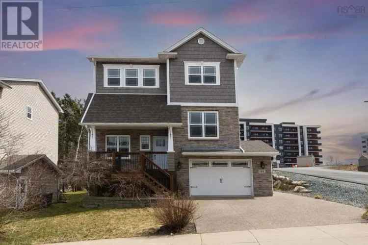 Elegant Lancaster Ridge Home: 3 Beds, 3.5 Baths, Gourmet Kitchen