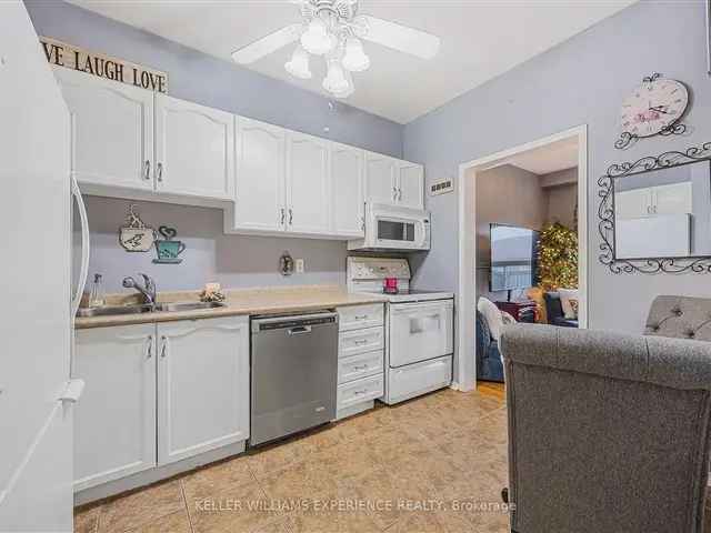 Spacious 3-Bedroom Townhouse in South Barrie