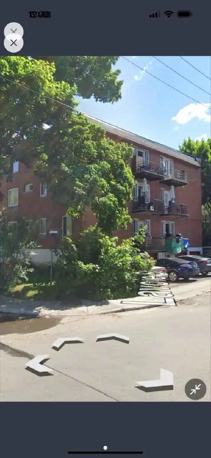 Furnished Room Near Cote ST Catherine Metro