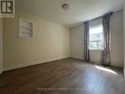 2 rooms apartment of 551 m² in Toronto