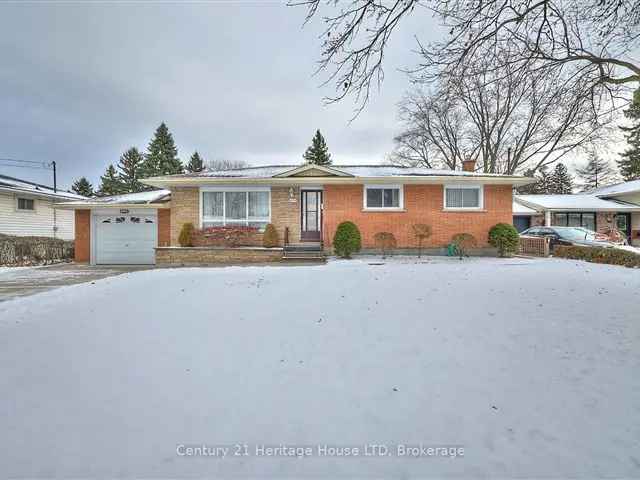 House For Sale in 4634, Queensway Gardens, Niagara Falls, Ontario