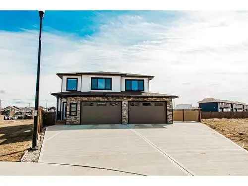 Whispering Ridge Home for Sale: Updated Hendrix Plan