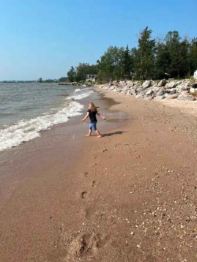 Lake Winnipeg water front cottage rental