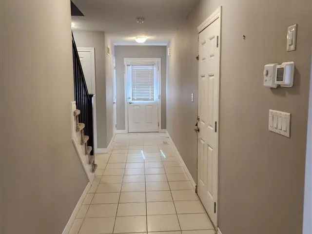 Townhouse For Rent in Midland, Ontario