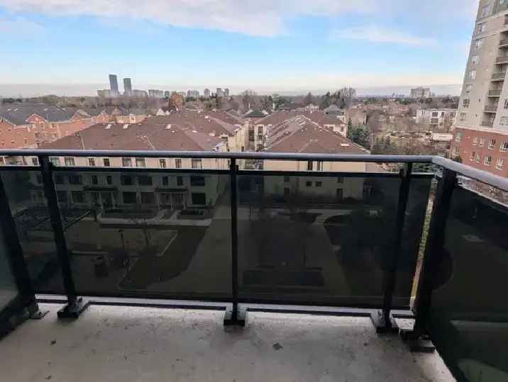 Condo for rent 1 1 in prime location.   Bathurst-Steeles